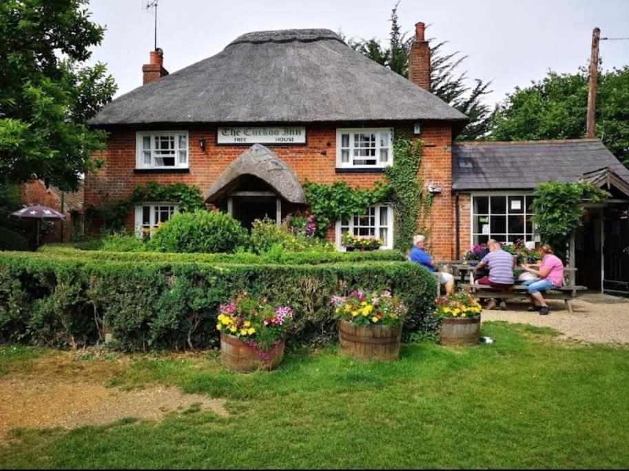 The Swish - New Forest Get Away Redlynch  المظهر الخارجي الصورة